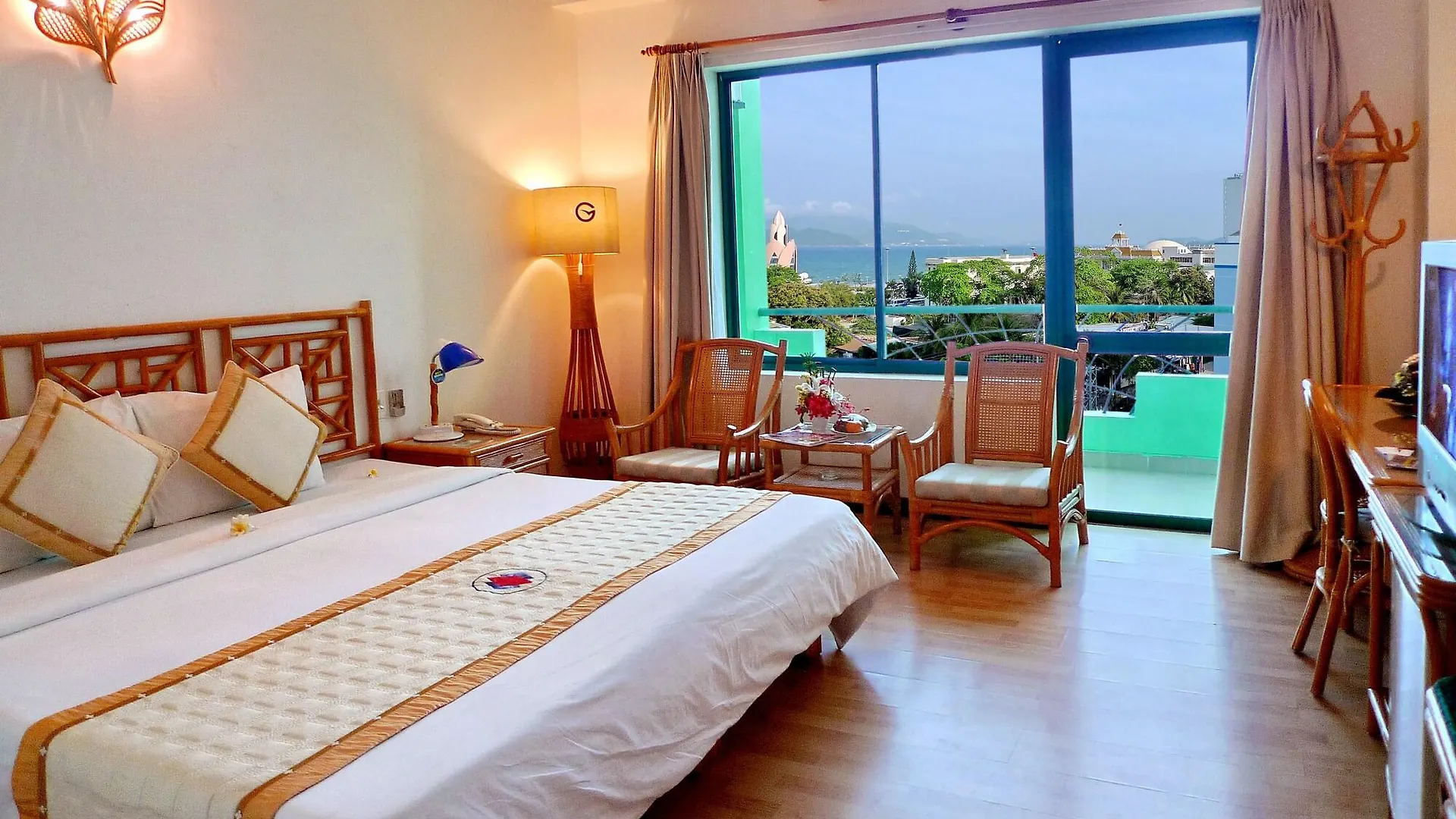 Green Hotel Nha Trang