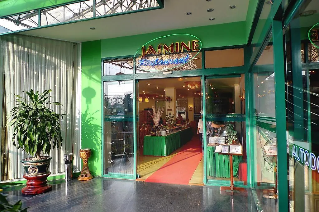 Green Hotel Nha Trang 3*,
