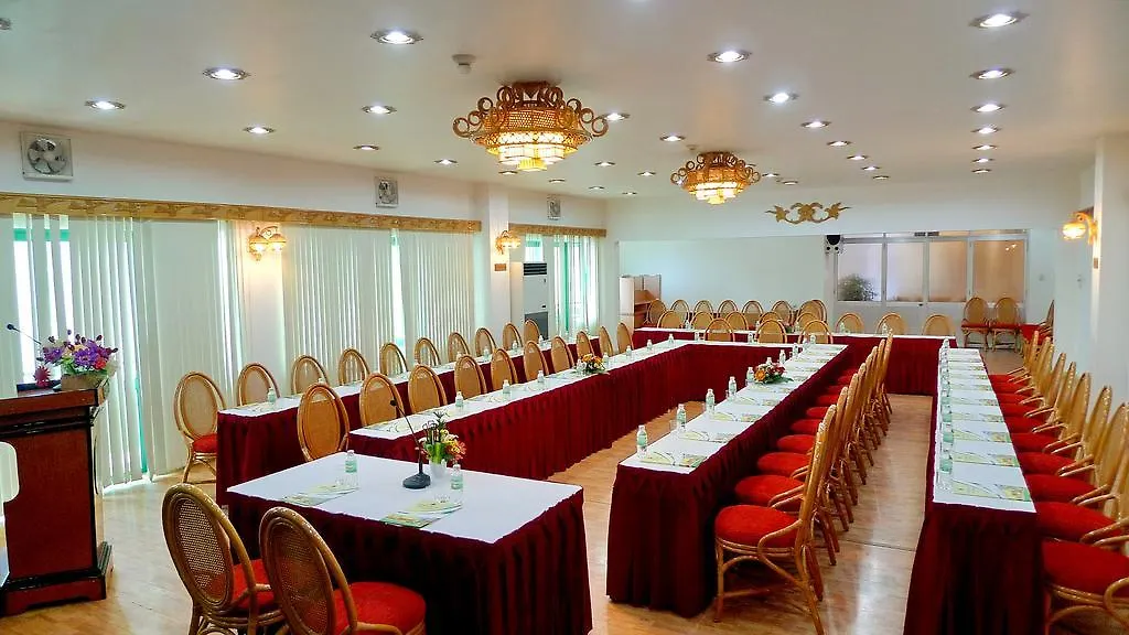 Green Hotel Nha Trang 3*,