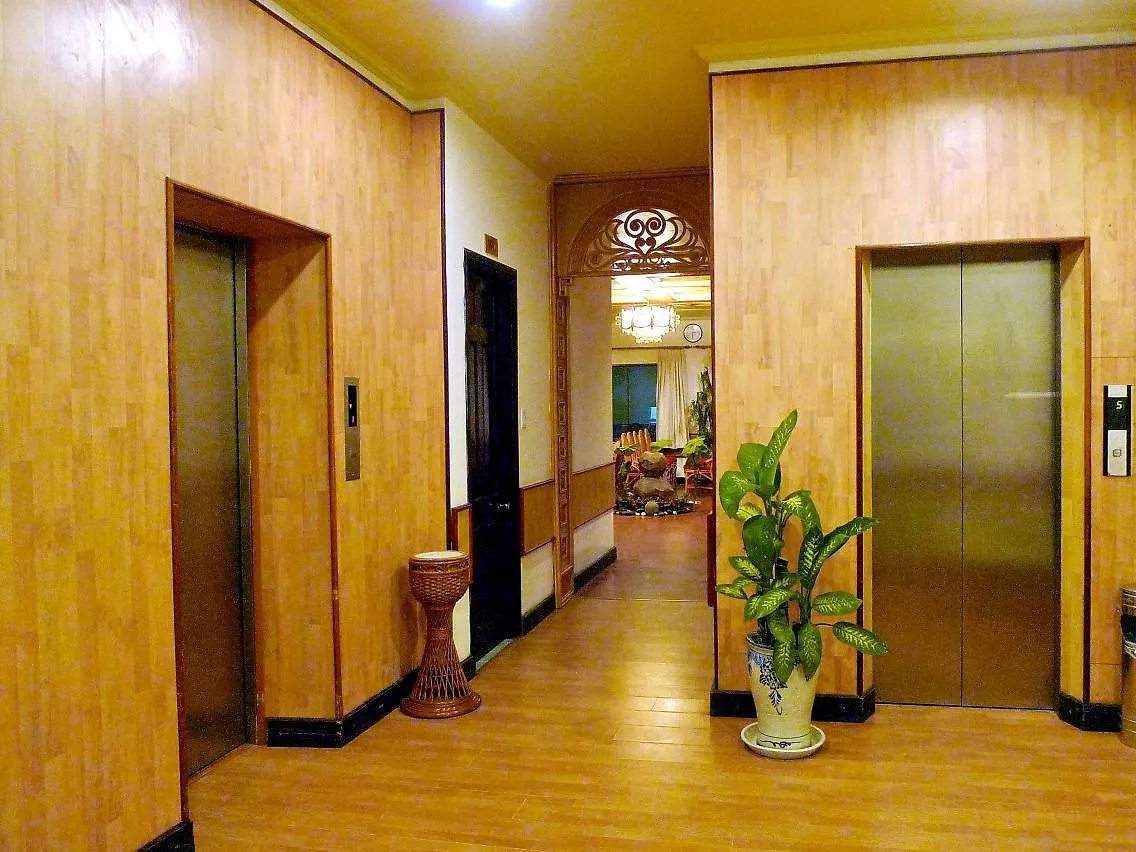 Green Hotel ニャチャン